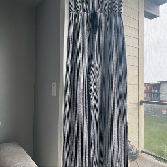 Caution to the wind flowy jumpsuit, small, striped, black and white , NWT - Picture 7 of 11